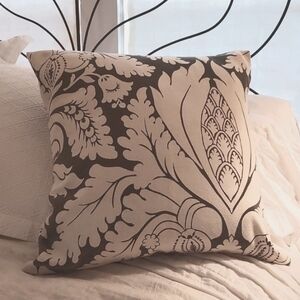 Pottery Barn Damask Floral Motif Euro Sham Gray White Tropical Exotic
